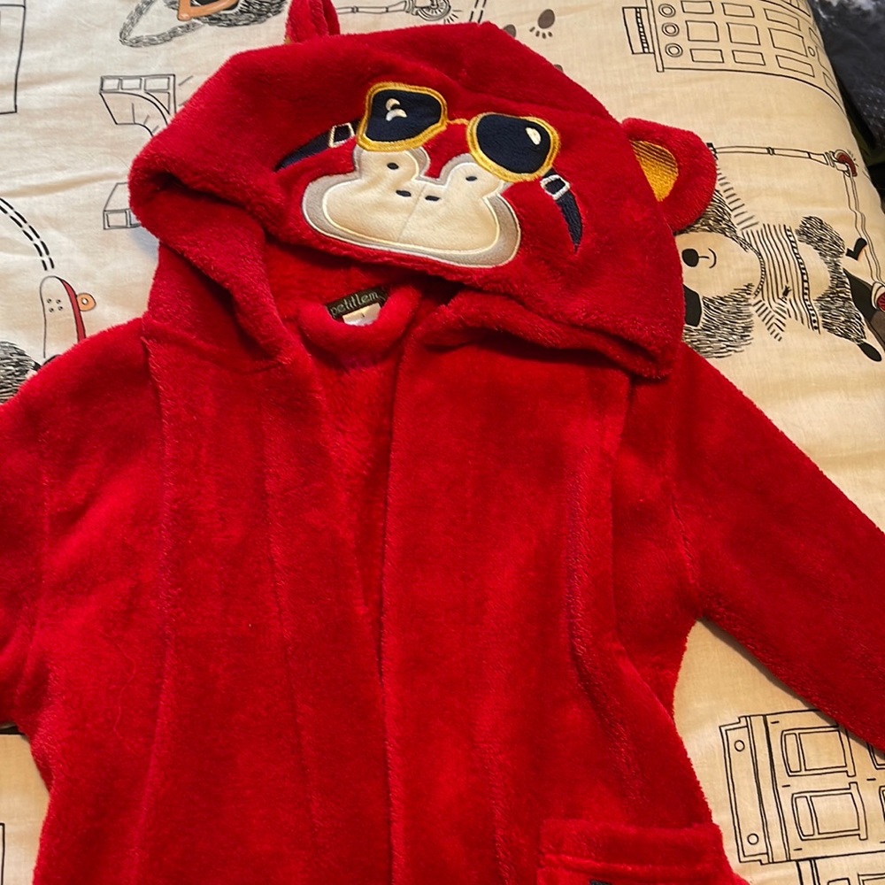 Bath robe size 3